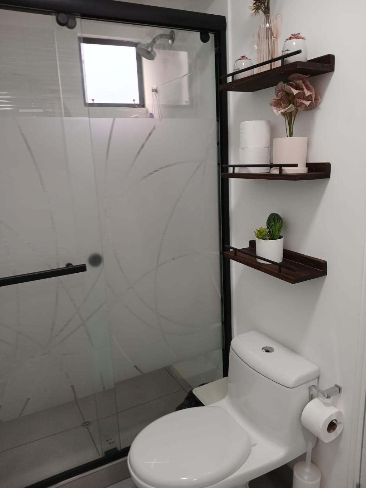 Departamento Familiar, 3 Habitaciones, 4 Camas, 2 Tv 50', 2 Duchas, Cocina, Comedor, Estacionamiento Apartment *