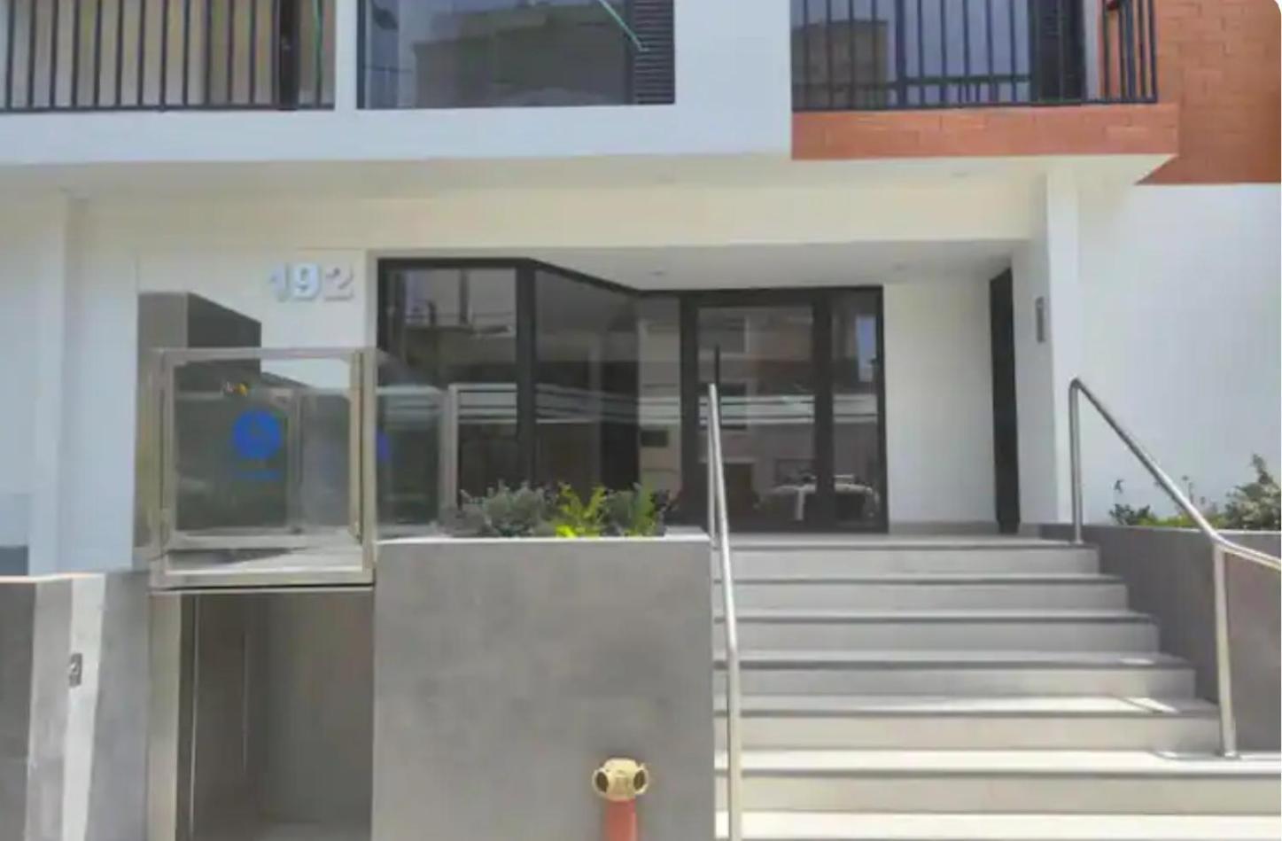 Departamento Familiar, 3 Habitaciones, 4 Camas, 2 Tv 50', 2 Duchas, Cocina, Comedor, Estacionamiento Apartment Lima