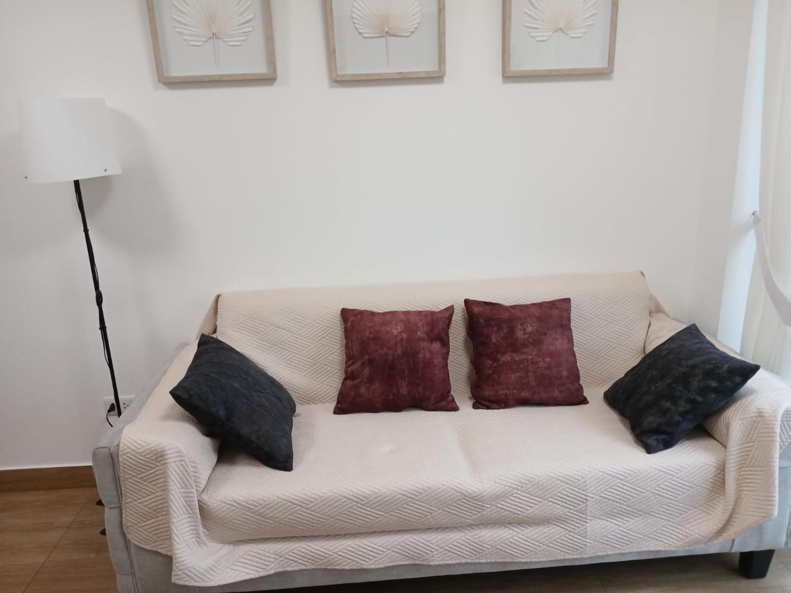 Departamento Familiar, 3 Habitaciones, 4 Camas, 2 Tv 50', 2 Duchas, Cocina, Comedor, Estacionamiento Apartment *