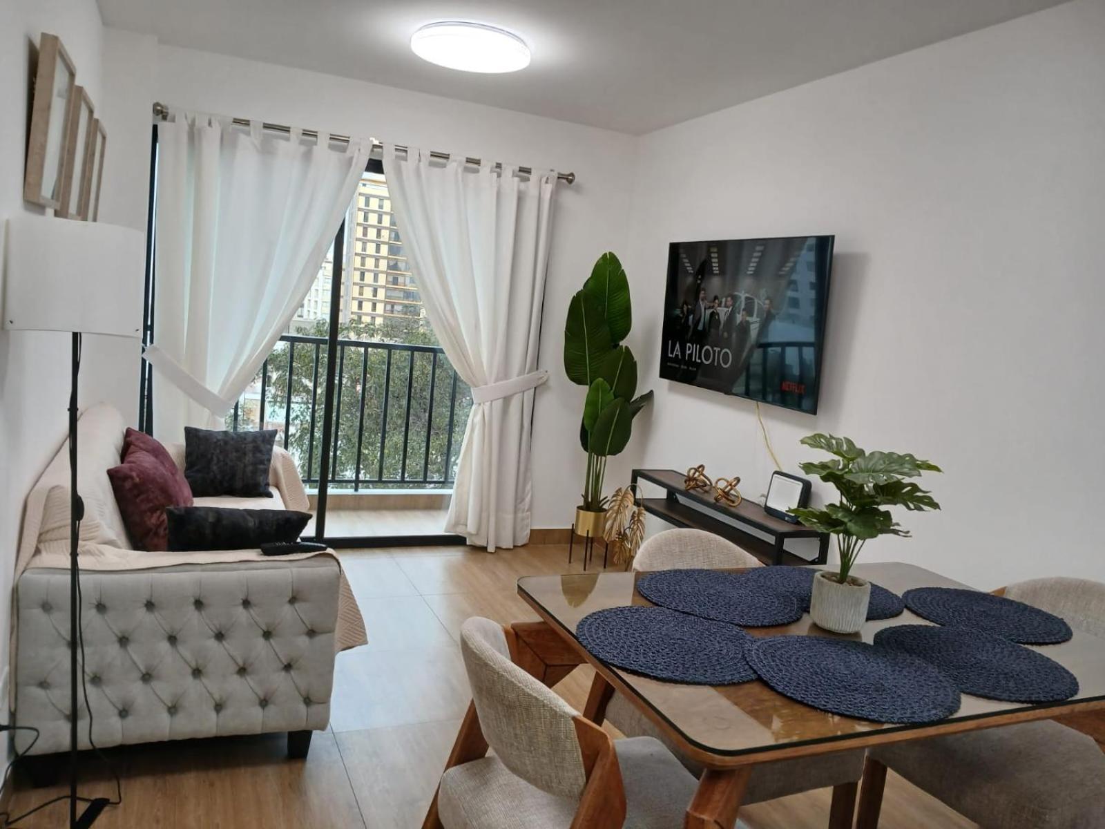 Departamento Familiar, 3 Habitaciones, 4 Camas, 2 Tv 50', 2 Duchas, Cocina, Comedor, Estacionamiento Apartment Lima